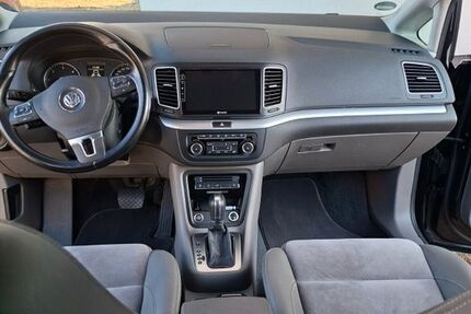 VW Sharan 264.000 km 8.400 € München 81737