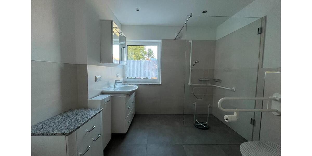 Etagenwohnung Tittling - 2 Zimmer, 73 m&sup2;, 690&euro; | Angebot:26417041