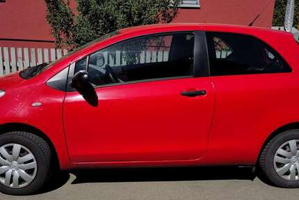 Toyota Yaris 189.000 km 2.690 &euro; Reutlingen, Stadt 72770