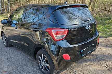 Hyundai i10 122.500 km 4.550 &euro; Trappenkamp 24610