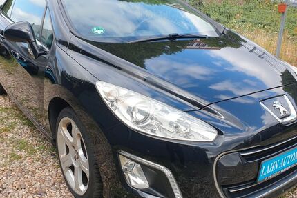 Peugeot 308 234.596 km 3.499 &euro; Berlin 12055
