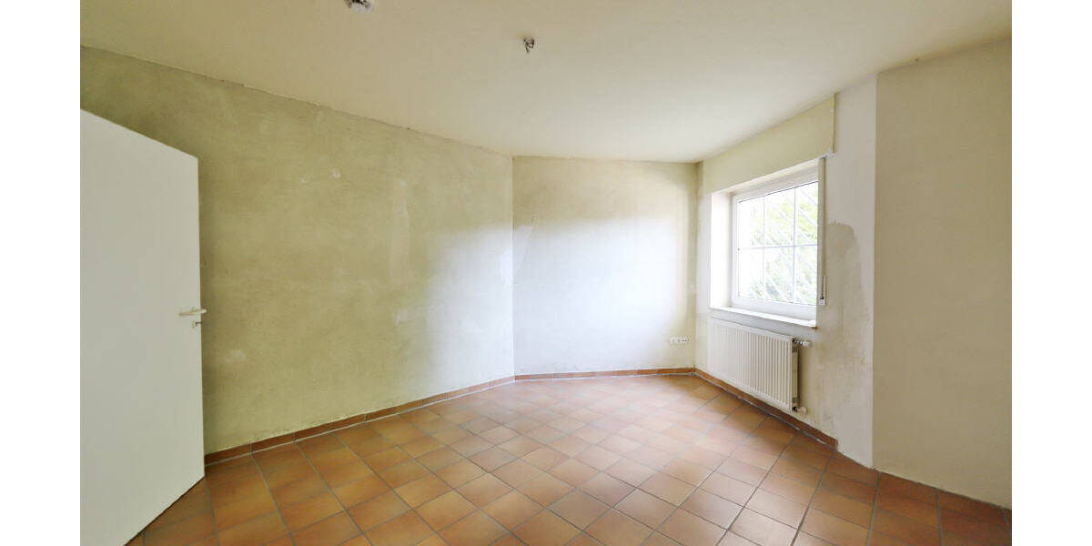 Etagenwohnung Lage - 2 Zimmer, 68 m&sup2;, 95.000&euro; | Angebot:26751736