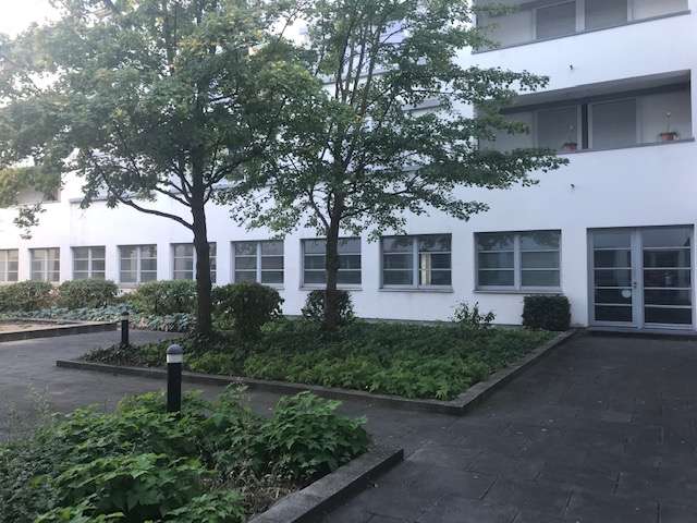 Büro in Berlin 1.010,60 € 102 m²