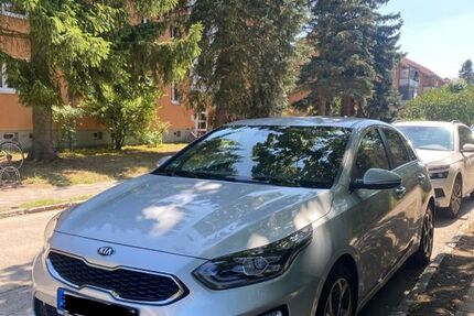 Kia ceed / Ceed 98.000 km 15.000 &euro; STRAUSBERG 15344