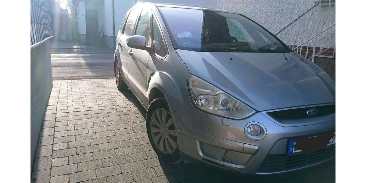 Ford S-Max 157.000 km 4.500 &euro; Düren 52355