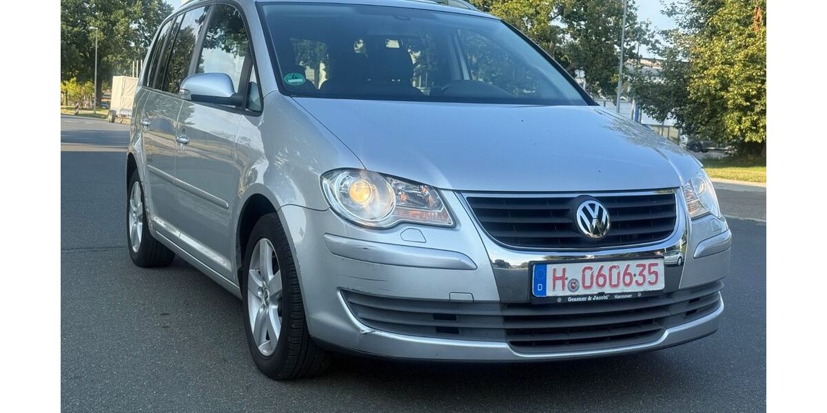 VW Touran 170.000 km 2.200 &euro; Hannover 30179