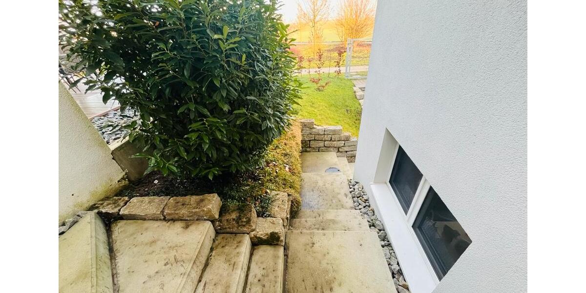 Einfamilienhaus mit Einliegerwohnung, Garage & Weitblick 5 zimmer