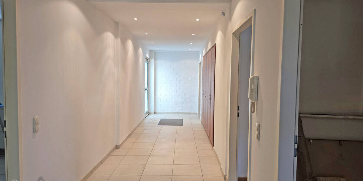 Gewerbeobjekt Olching - 5 Zimmer, 170 m&sup2;, 395.000&euro; | Angebot:26275145
