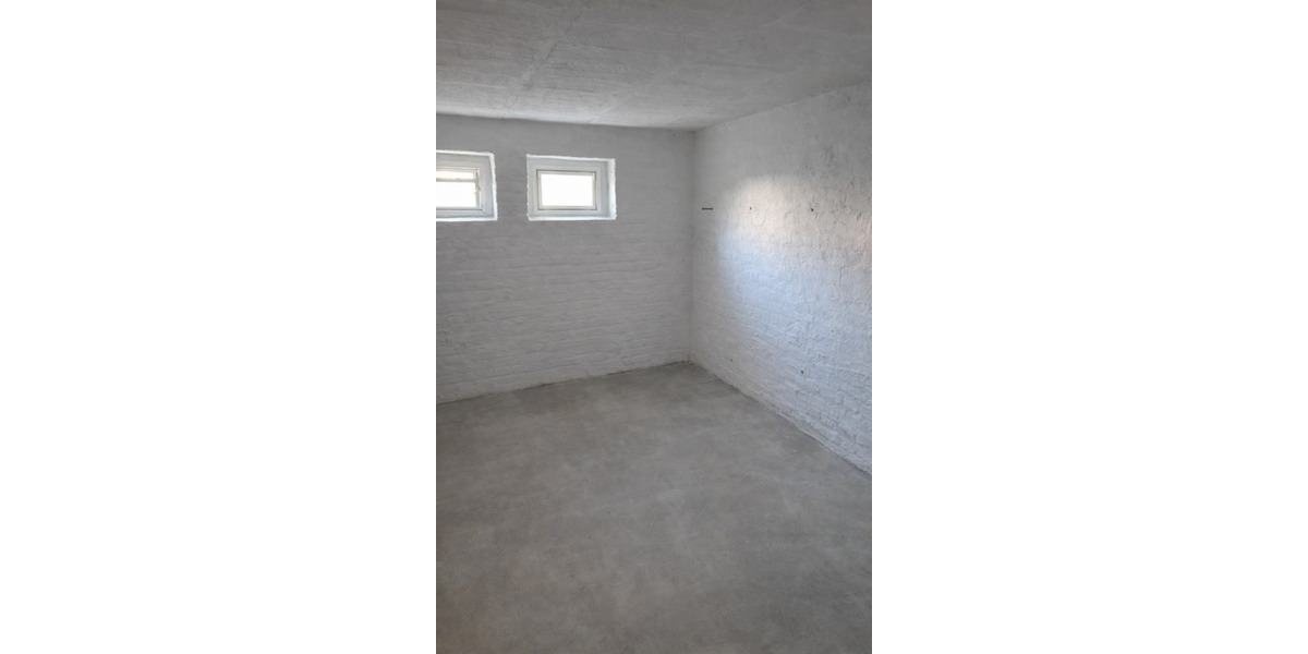 Etagenwohnung Hohenmölsen - 3 Zimmer, 61 m&sup2;, 75.000&euro; | Angebot:25836818