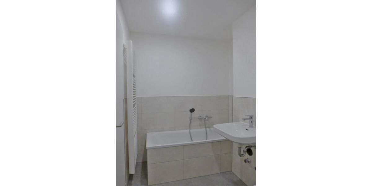 Erdgeschoßwohnung Limbach-Oberfrohna Oberfrohna - 3 Zimmer, 70 m&sup2;, 532&euro; | Angebot:21566573