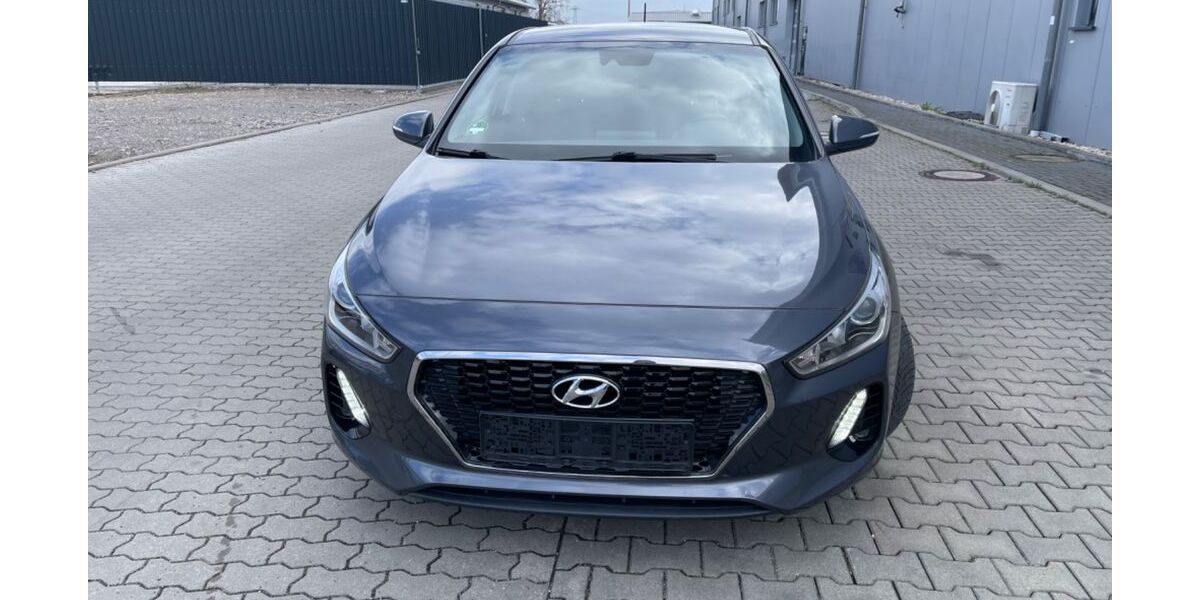 Hyundai i30 96.750 km 11.999 &euro; Leipzig 04209