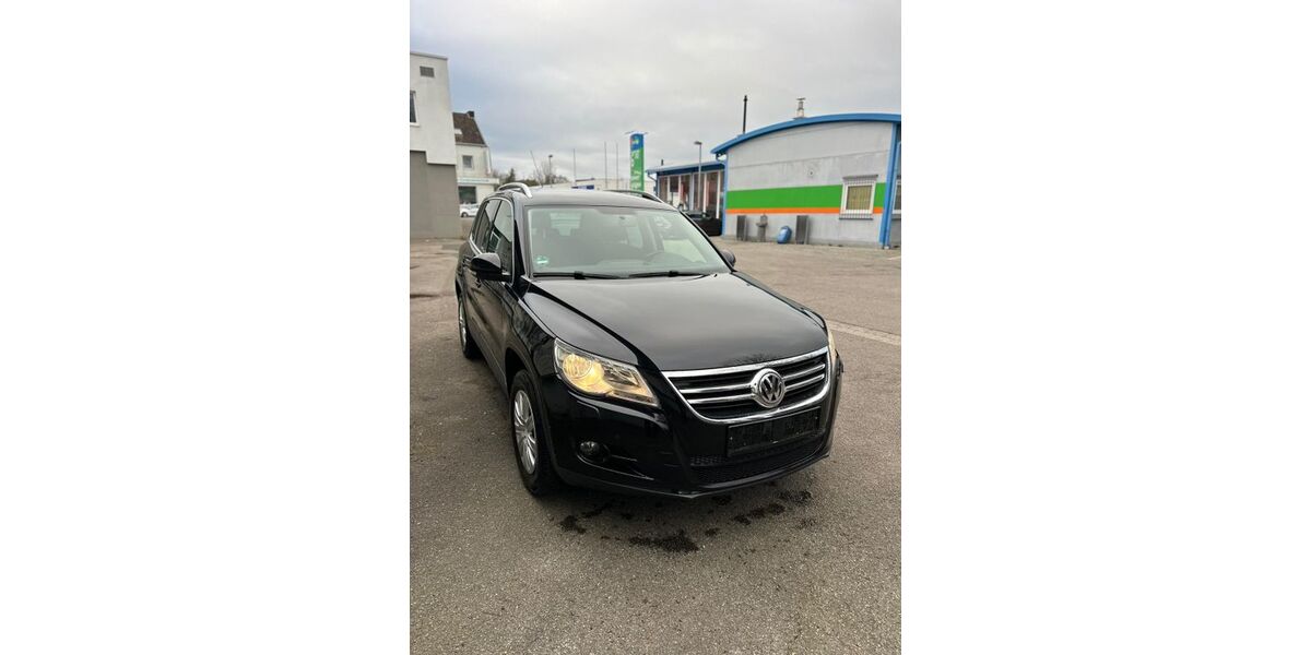 VW Tiguan 259.020 km 4.600 &euro; Düren 52351