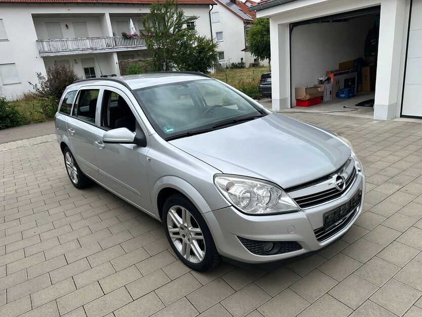 Opel Astra 199.000 km 2.300 € Höchstädt 89420
