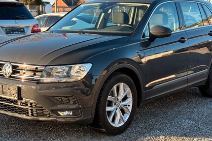 VW Tiguan 79.500 km 17.490 &euro; Düren 52351
