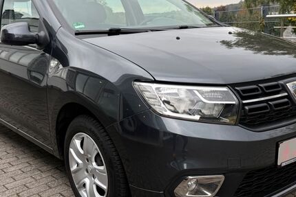 Dacia Sandero 80.739 km 8.333 &euro; Radevormwald 42477