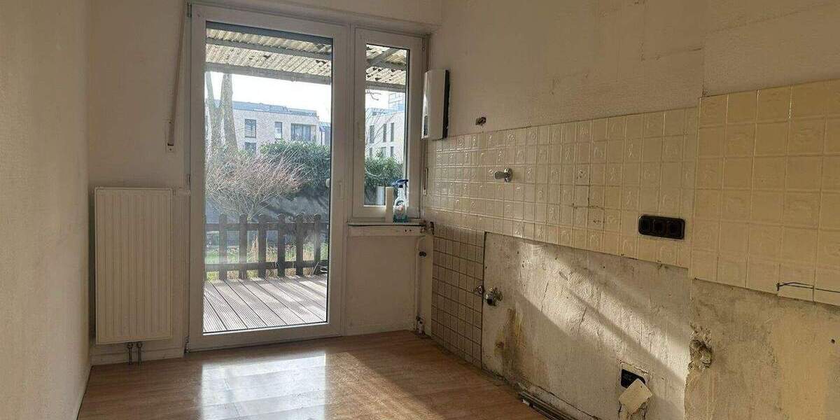 Etagenwohnung Mönchengladbach Stadtmitte - 4 Zimmer, 85 m&sup2;, 950&euro; | Angebot:24823597
