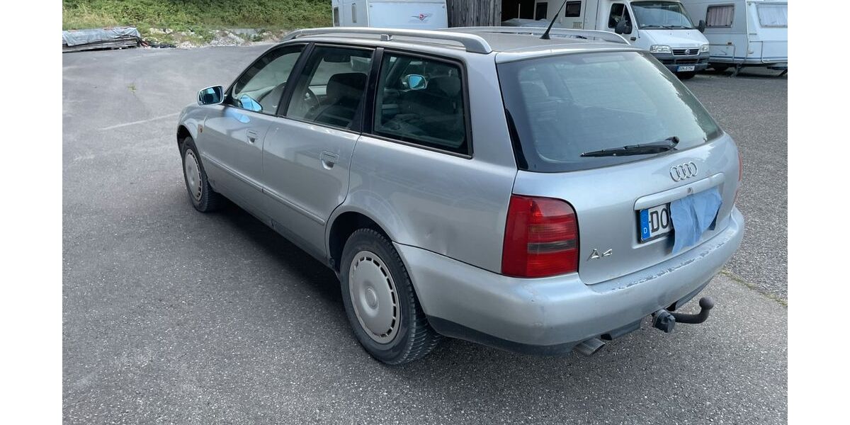 Audi A4 203.668 km 1.400 &euro; Monheim 86653