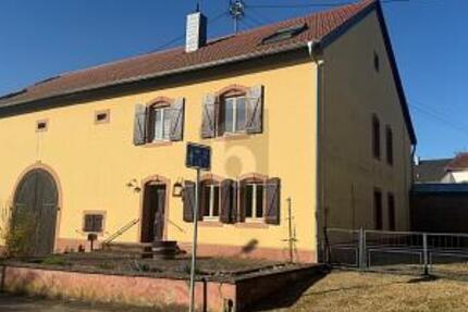 RESTAURIERTES LANDHAUS-CHARME MIT VIEL PLATZ - Haus Rehlingen-Siersburg Siersburg | Angebot:27129186