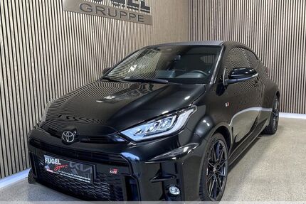 Toyota Yaris 32.800 km 33.999 &euro; Chemnitz 09125