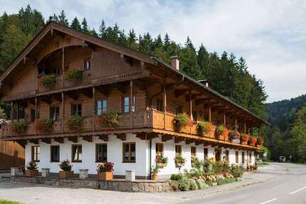 Wohnung zum Mieten in Miesbach 1.100 € 100 m² 3 zimmer