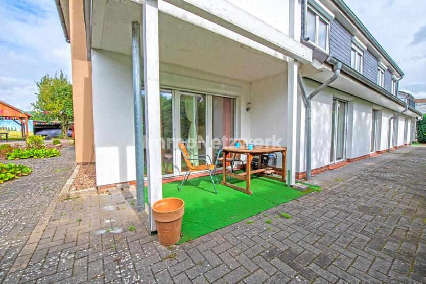 Moderne 3-Zimmer-Erdgeschosswohnung mit Einbauküche und Garten in Syke-Barrien zimmer