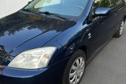 Toyota Corolla 180.000 km 2.499 &euro; Büdingen 63654