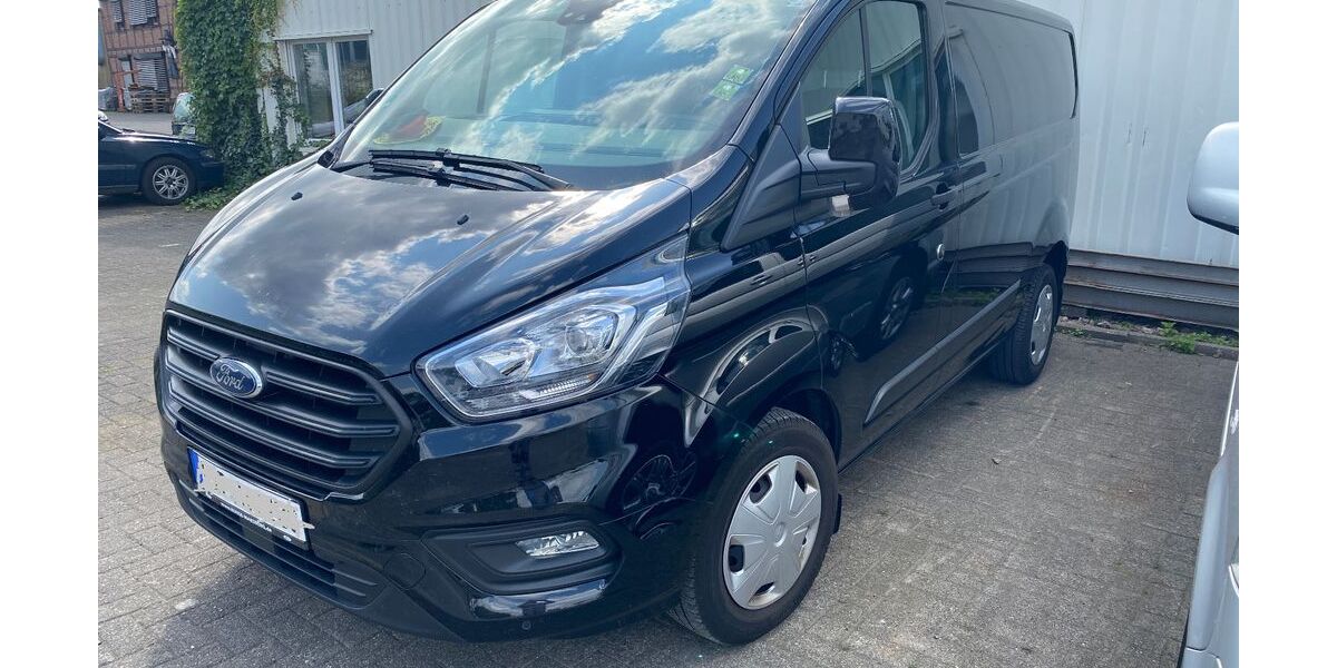 Ford Transit Custom 199.000 km 14.900 &euro; Bielefeld 33739