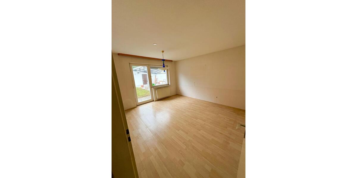 Einfamilienhaus Ochsenfurt - 8 Zimmer, 185 m&sup2;, 449.000&euro; | Angebot:26228698