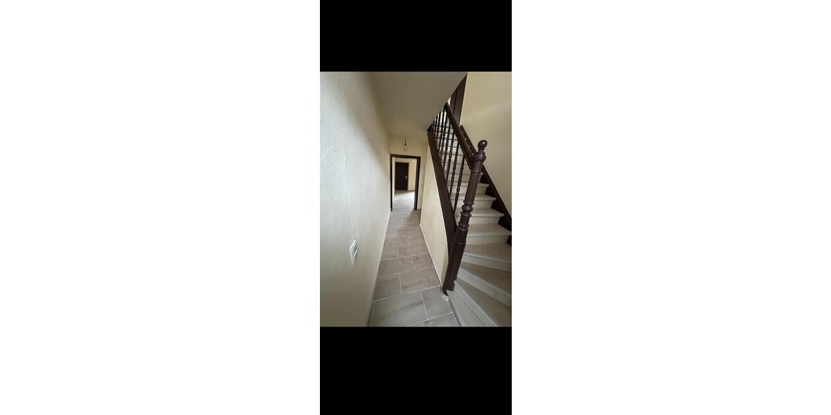 Doppelhaushälfte Kleinblittersdorf - 7 Zimmer, 130 m&sup2;, 990&euro; | Angebot:26178412