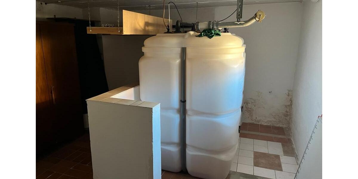 Einfamilienhaus Quierschied - 8 Zimmer, 180 m&sup2;, 250.000&euro; | Angebot:25273287