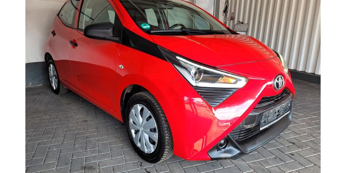 Toyota Aygo (X) 148.650 km 6.900 &euro; Berlin 12277