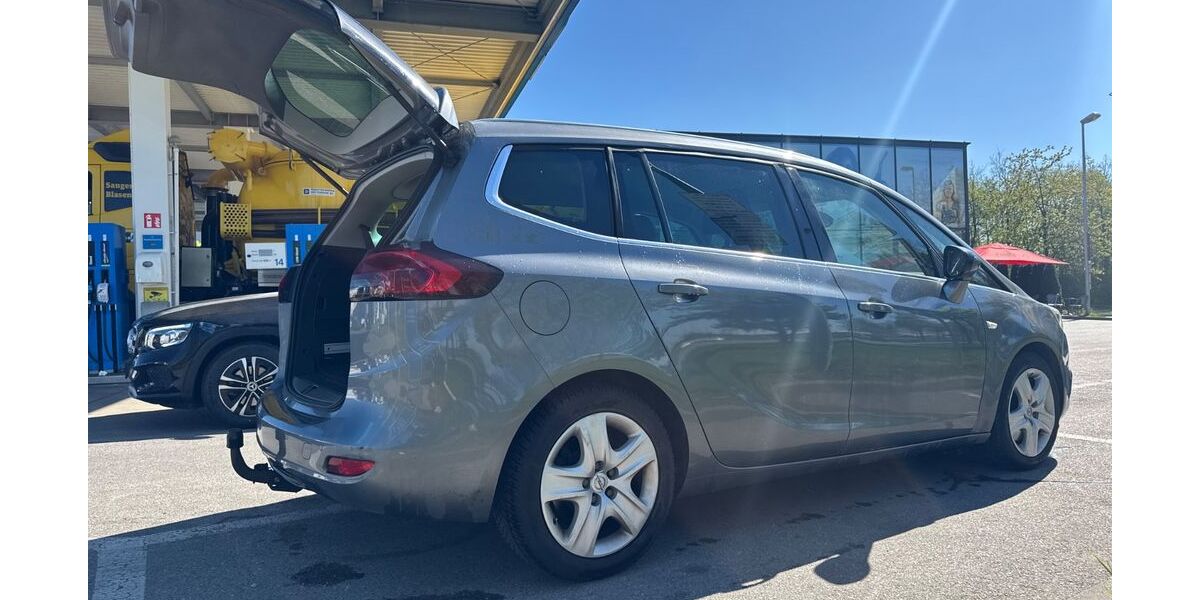 Opel Zafira Tourer 78.900 km 13.900 &euro; München 81927