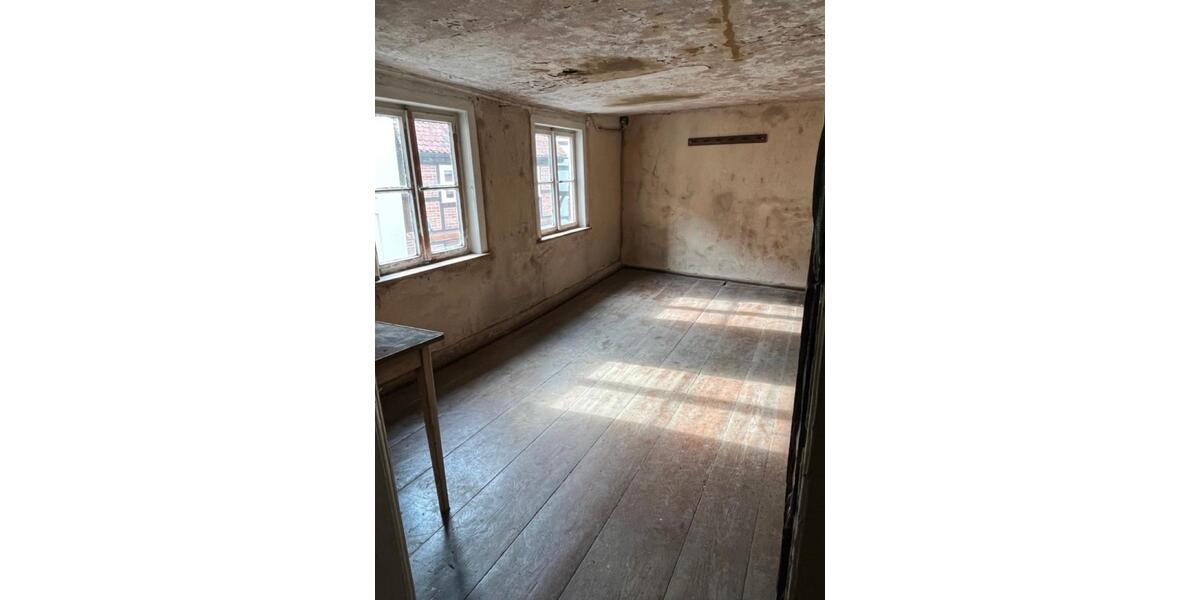 Mehrfamilienhaus, Wohnhaus Seehausen (Altmark) - 10 Zimmer, 120 m&sup2;, 29.800&euro; | Angebot:26777434