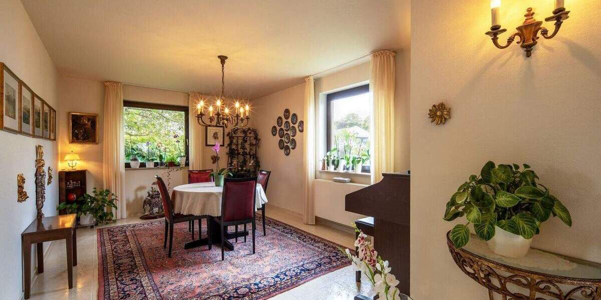 Einfamilienhaus Schmallenberg - 6 Zimmer, 208 m&sup2;, 425.000&euro; | Angebot:25800584