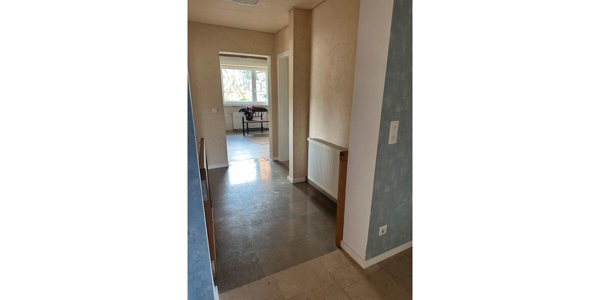 Einfamilienhaus Rüthen - 7 Zimmer, 240 m&sup2;, 330.000&euro; | Angebot:26000889