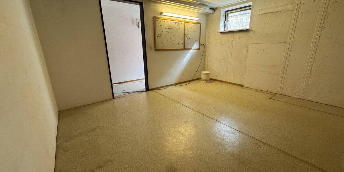 Einfamilienhaus Ellwangen - 7 Zimmer, 167 m&sup2;, 455.000&euro; | Angebot:26167080