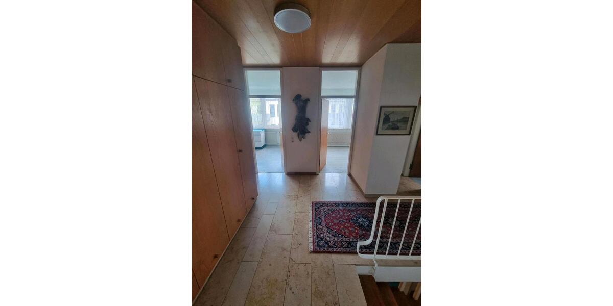 Erdgeschoßwohnung Höchberg - 5.5 Zimmer, 175 m&sup2;, 1.850&euro; | Angebot:26236110