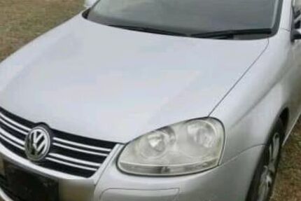 VW Jetta 210.300 km 2.499 &euro; Gera 07554