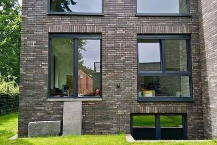 Stadthaus - NEU 2025 - kurz vor Fertigstellung! Marmor - exklusive Bäder 4 zimmer