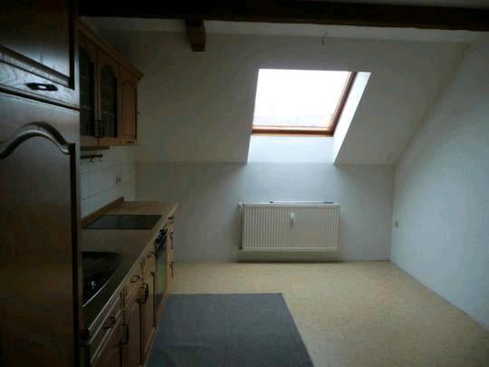 Dachgeschoßwohnung Werdau - 3 Zimmer, 76 m&sup2;, 707&euro; | Angebot:26350221