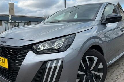 Peugeot 208 4.988 km 13.944 &euro; Fulda 36043