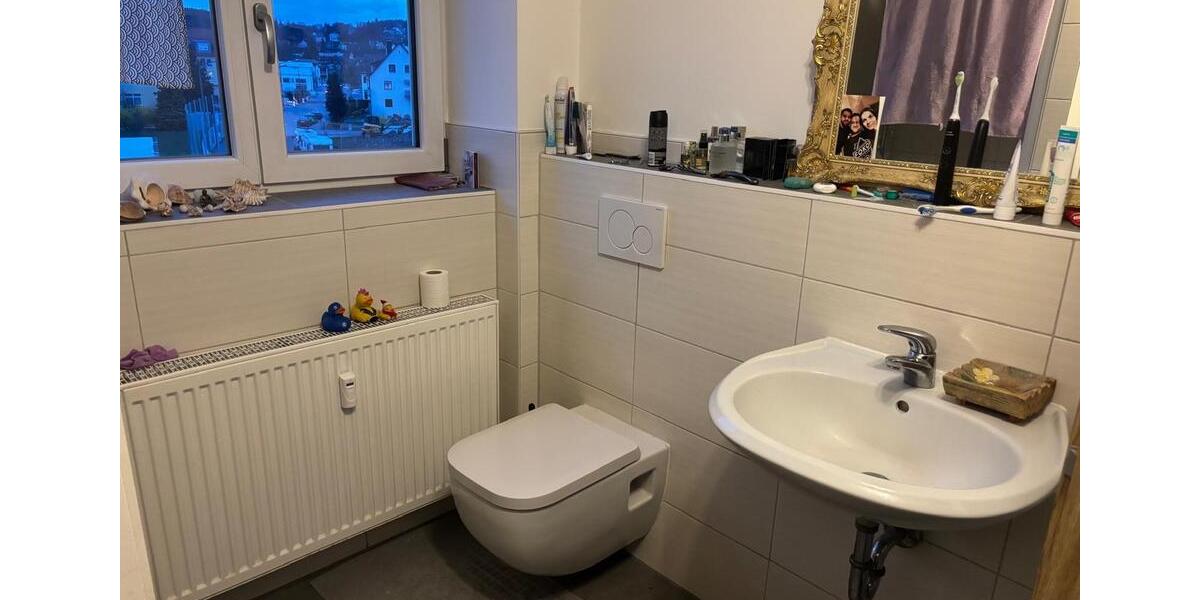 Dachgeschoßwohnung Schwandorf - 3 Zimmer, 98 m&sup2;, 925&euro; | Angebot:26635442