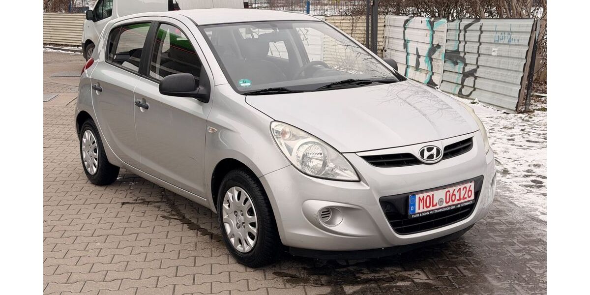 Hyundai i20 53.000 km 3.990 &euro; Hoppegarten (Hönow) 15366