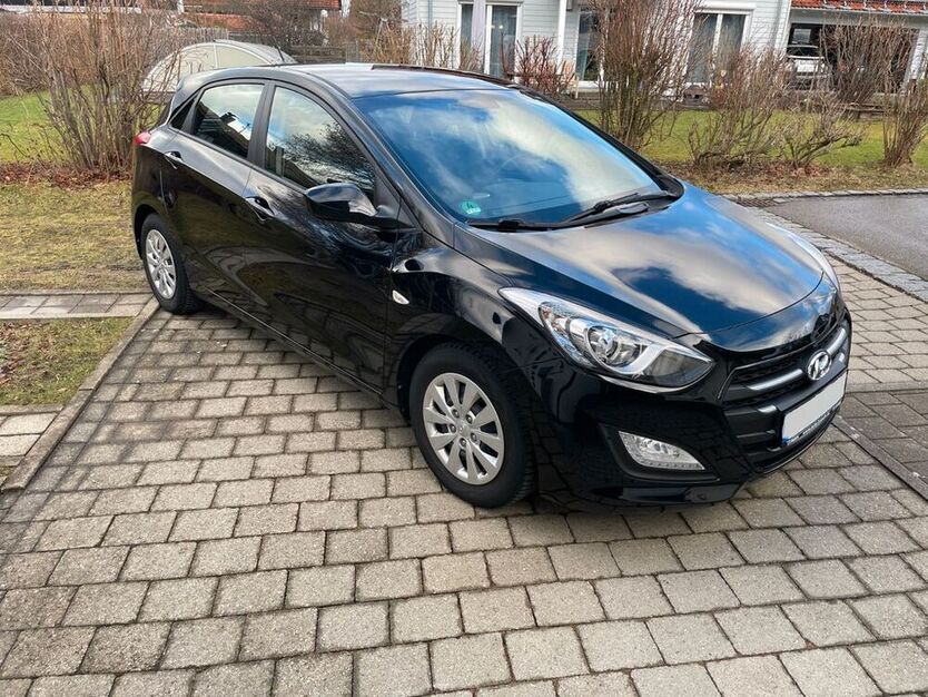 i30