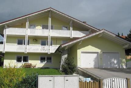 Hochwertige Wohnung im Luftkurort Lam Bayer. Wald, DG, 125 qm 4 zimmer