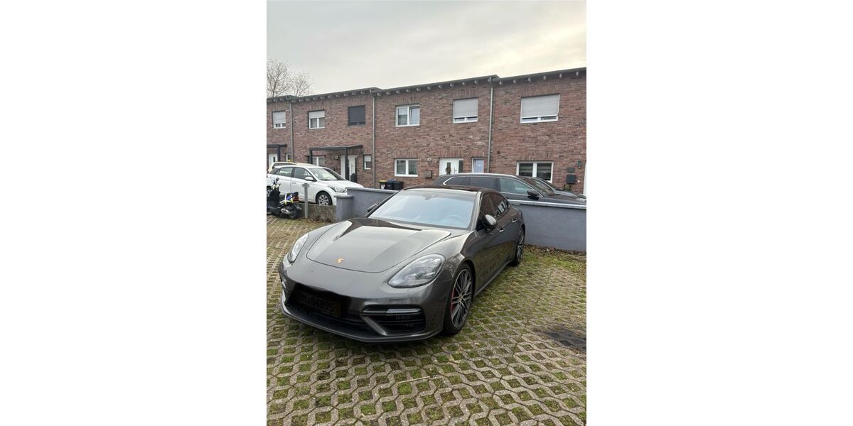 Porsche Panamera 84.500 km 70.999 &euro; Köln 50769