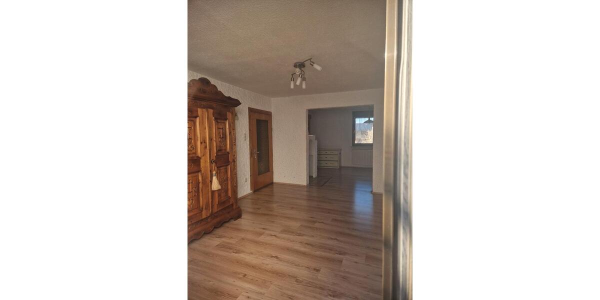 Doppelhaushälfte Güntersleben - 6 Zimmer, 99 m&sup2;, 295.000&euro; | Angebot:26113153
