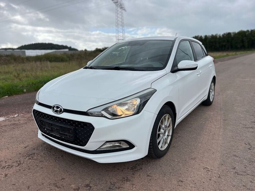 i20