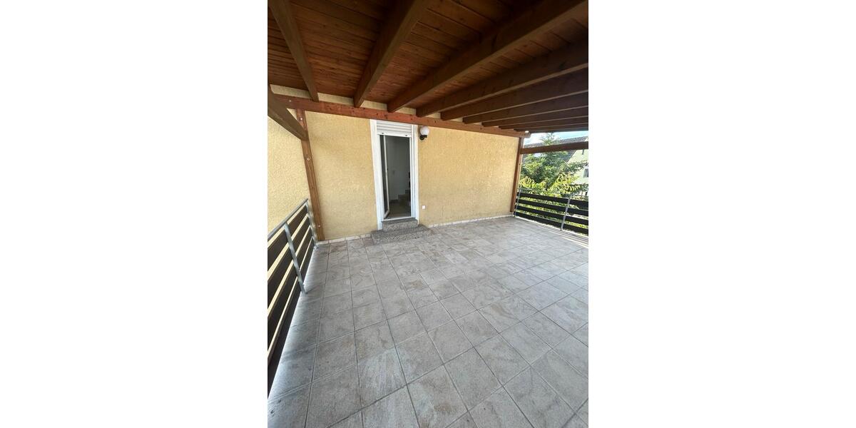 Etagenwohnung Mitteleschenbach - 5 Zimmer, 120 m&sup2;, 850&euro; | Angebot:26215565