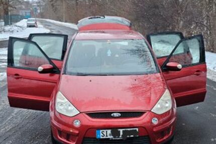 Ford S-Max 190.000 km 4.200 &euro; Bad Laasphe 57334